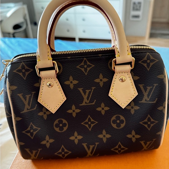 LV speedy 20 - Picture 2 of 9